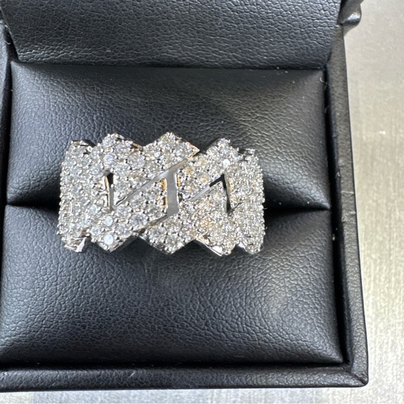 14k White Gold 2 Ctw Diamond Cuban link Ring - Picture 5 of 6